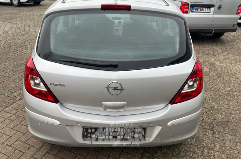 Opel Corsa, silber