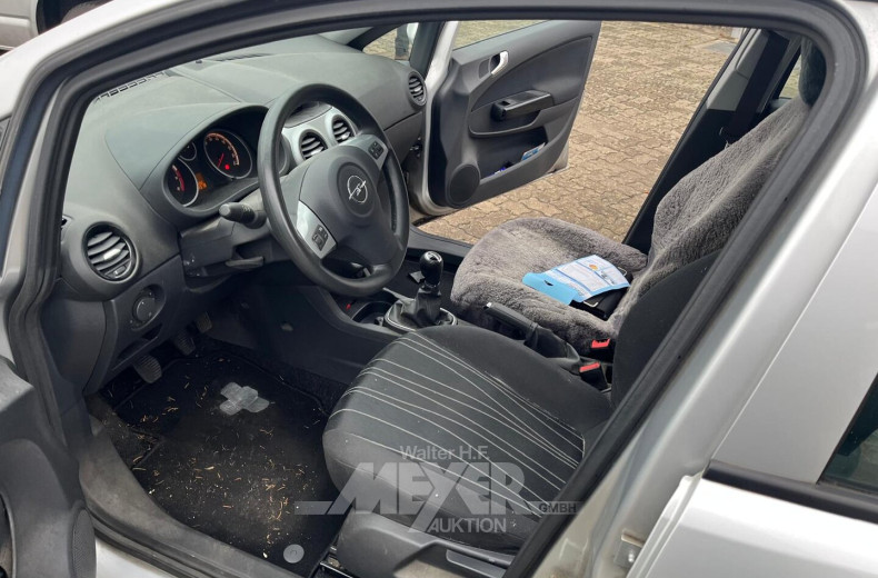 Opel Corsa, silber