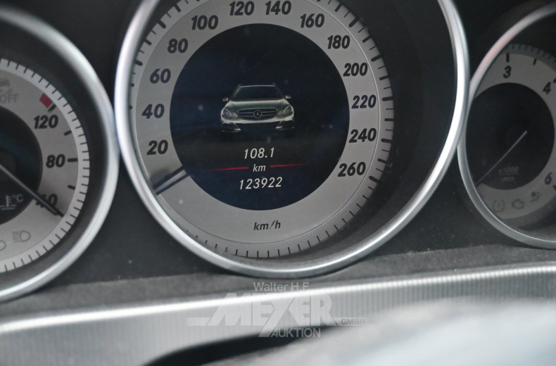 Mercedes-Benz E350 T BlueTEC 4Matic 7G-TRONIC Avantgarde, iridiumsilber metallic