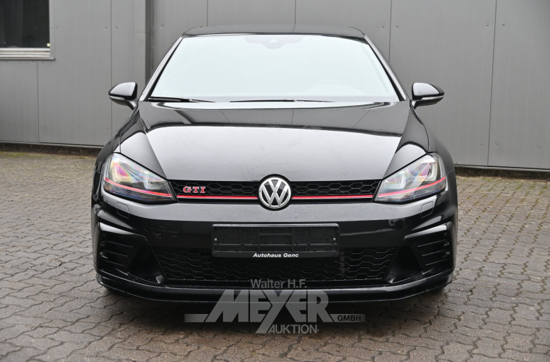 Volkswagen Golf GTI BlueMotion Technology DSG Clubsport, deep black perleffekt