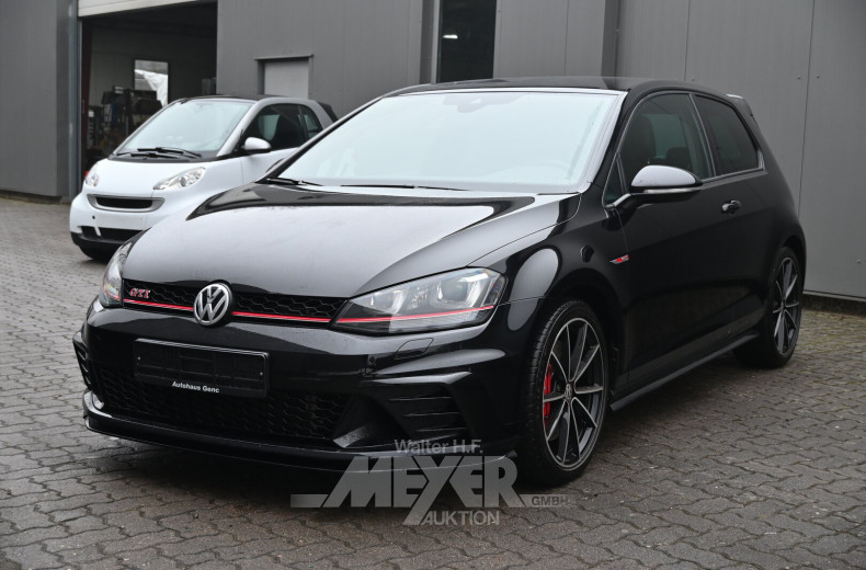 Volkswagen Golf GTI BlueMotion Technology DSG Clubsport, deep black perleffekt