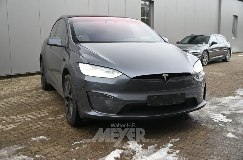 Tesla Model X, grau