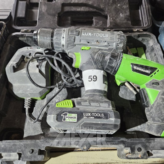 Akkuschrauber im Koffer, mit Akku und Ladegerät