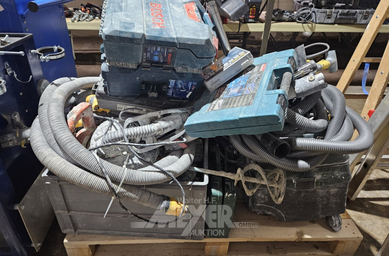 Pos. div. Baugeräte und Handmaschinen, defekt, u.a. Baustaubsauger, Trockenbauschleifer, gr. Winkelschleifmaschinen,