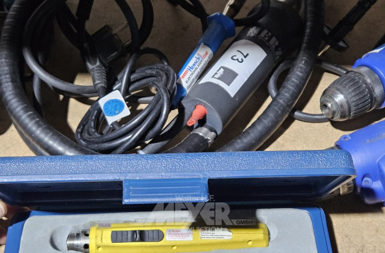 3 div. Handmaschinen, u.a. Druckluft-Heizgebläse, 1 kl. Lötkolben sowie 1 kl. Gasbrenner