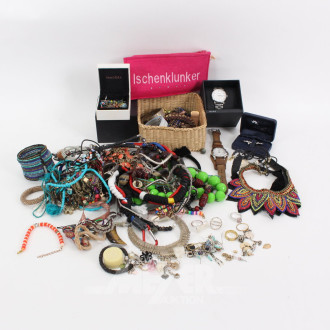 gr. Posten Modeschmuck: Anhänger, Armbänder, Ketten, Uhren etc.