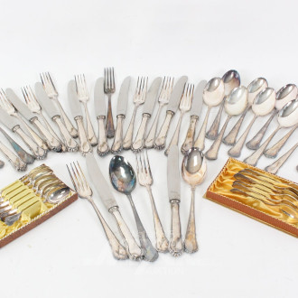 48 Teile Silberbesteck, mit Monogramm "Marion", best. aus: