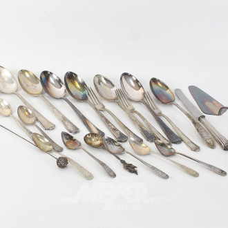 19 Teile Silberlöffel und Tortenheber