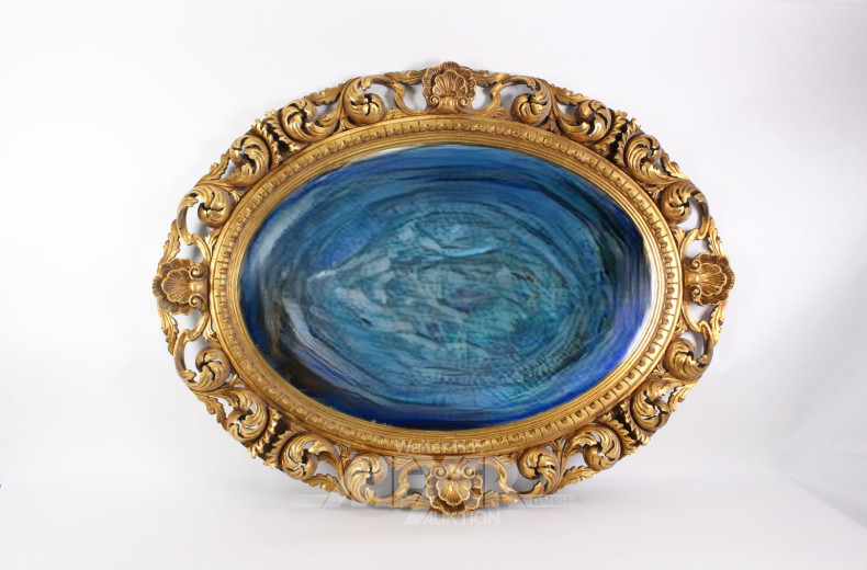 großer, ovaler Wandspiegel mit Prunkrahmen