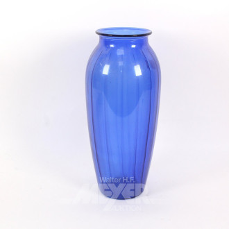 gr. Tischvase, Glas blau