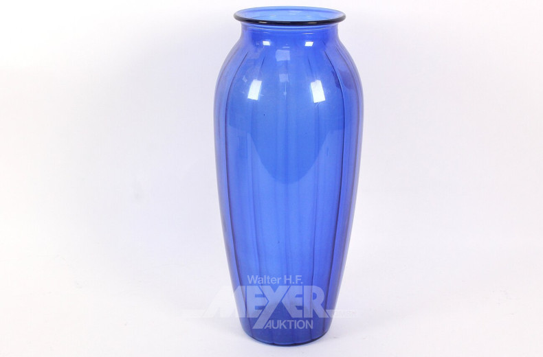 gr. Tischvase, Glas blau