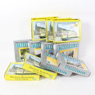 ModellStraßenbahn-Bausätze, etc. ca. 10 Stück, nicht auf Vollständigkeit geprüft