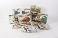 Militär-Modellfahrzeuge, Figuren, Zubehör, REWELL, TAMIYA, etc. ca. 42 Stück, nicht auf Vollständigkeit geprüft