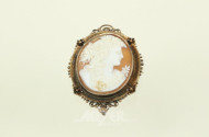 antike Brosche mit Muschelkameè, vermutl. Schaumgoldfassung