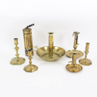 7 versch. Tischleuchter, Messing