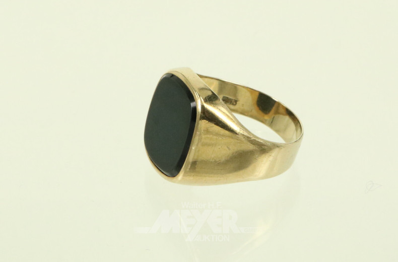 Herrenring, besetzt mit 1 Onyx