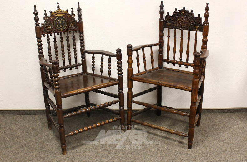 2 versch. Hochzeitsstühle