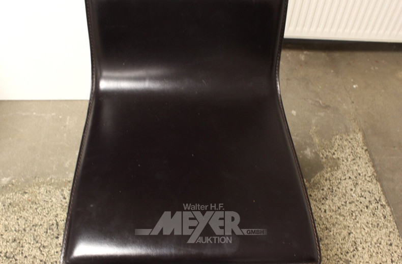 2 Barhocker, höhenverstellbar u. drehbar, mit Fußstütze