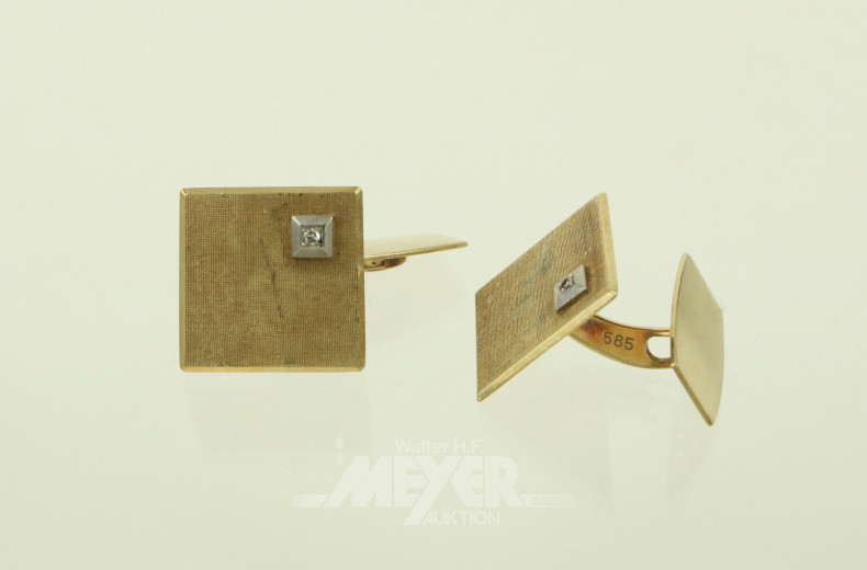 Paar quadratische Manschettenknöpfe mit je 1 kl. Brillant