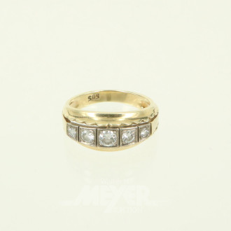 Ring mit 5 kl. Brillanten von ges. ca. 0.4ct