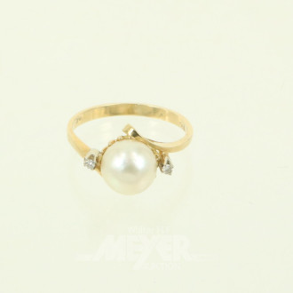 Ring mit 1 Perle und 2 kl. Brillanten