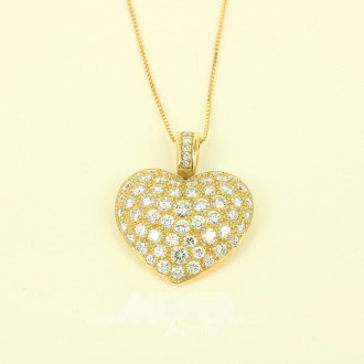 Anhänger "Herz" an Kette, ausgefasst mit nat. Diamanten im Brillantschliff von zus. ca. 2,60ct. wess/vsi-si
