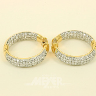 Paar Creolen, besetzt mit 224 nat. Diamanten im Brillantschliff von zus. ca. 4ct. wess/vsi