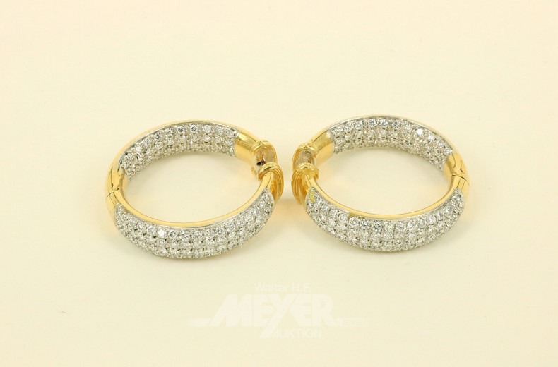 Paar Creolen, besetzt mit 224 nat. Diamanten im Brillantschliff von zus. ca. 4ct. wess/vsi