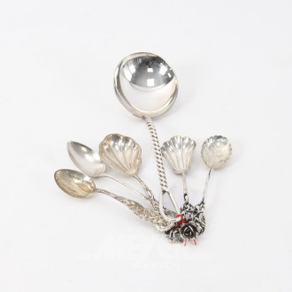 kl. Konvolut versch. Löffel, Silber