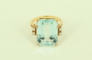 Damenring, besetzt mit 1 Aquamarin von ca.14ct.
