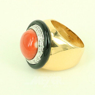 Damenring, besetzt mit Koralle und Onyx sowie 18 nat. Diamanten von zus. ca. 0,20ct.