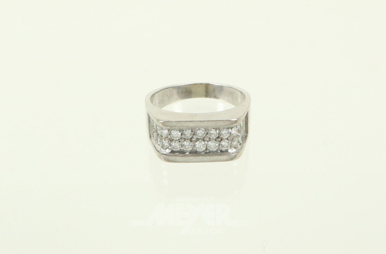 Damenring mit 22 kl. Diamanten von zus. ca. 0,66 ct.
