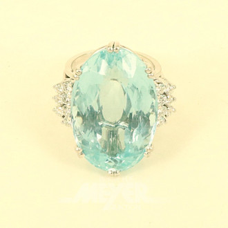 Damenring, besetzt mit 1 feinen, himmelblauen Aquamarin von ca. 32,5ct.