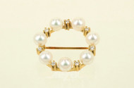 Kranzbrosche mit 7 Perlen u. 7 kl. Brillanten