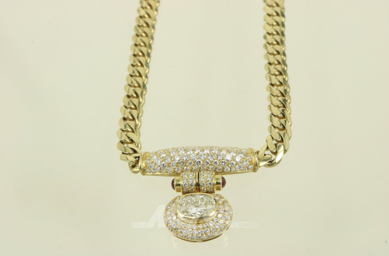 imposantes Flachpanzer-Collier, Vorderteil besetzt mit 1 Diamanten im Ovalschliff umgeben von ca. 150 kl. Besatz-Brillanten