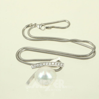 kurze Kette u. 1 Anhänger, mit Perle u. 10 kl. Brillanten