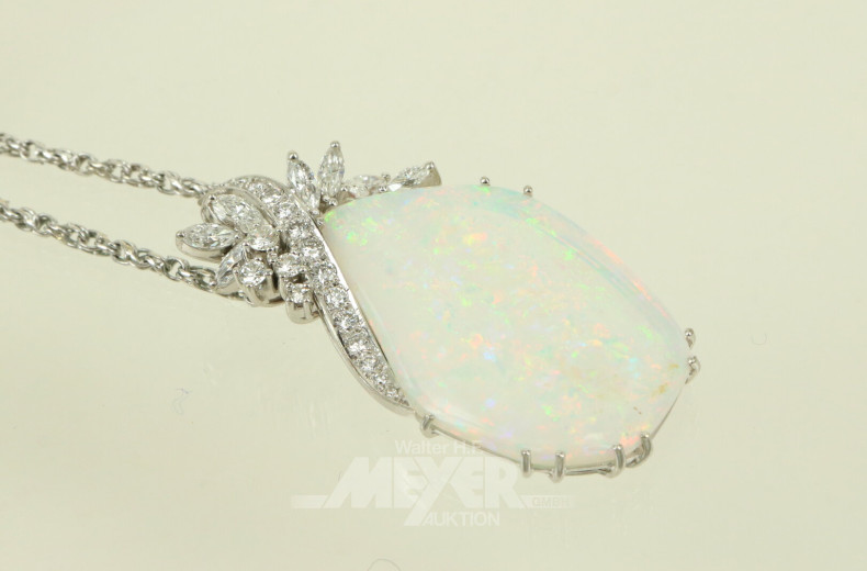 Gliederkette mit Opalanhänger u. 18 kl. Brillanten sowie 6 Diamant-Navetten von zus.ca. 0,90 ct.