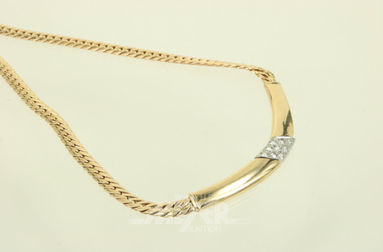 Collier mit 9 Diamant von zusammen ca. 0,90ct.