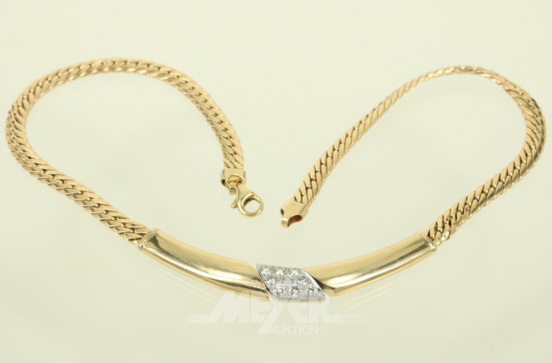 Collier mit 9 Diamant von zusammen ca. 0,90ct.