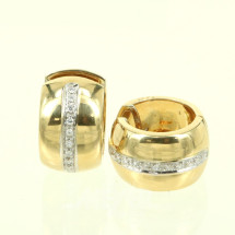 Los 112: Paar breite Creolen, WEMPE, mit jew. 11 kl. Brillanten