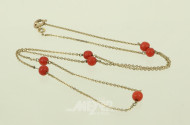 Kette mit 7 Perlen aus roter Koralle
