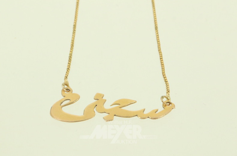 Kette mit arabischem Schriftzug