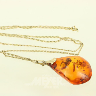 Gliederkette mit Bernsteinanhänger