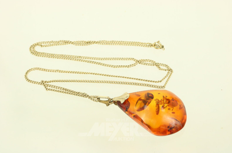 Gliederkette mit Bernsteinanhänger