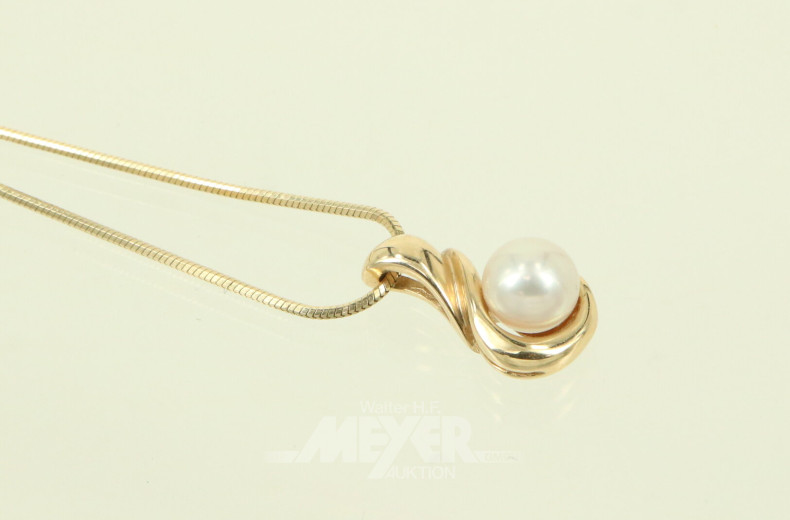 Schlangenkette und Anhänger mit Perle