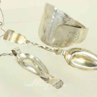 3-tlg. Schmuckset aus verarbeiteten Löffeln, je 12 Lot Silber