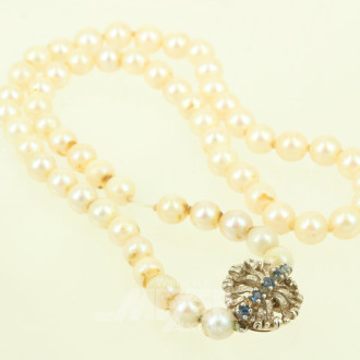 Perlenkette mit Schließe in 585 GG, mit 5 kl. blauen Farbsteinen