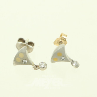 Paar kl. mod. Ohrstecker mit je 1 kl. Diamanten