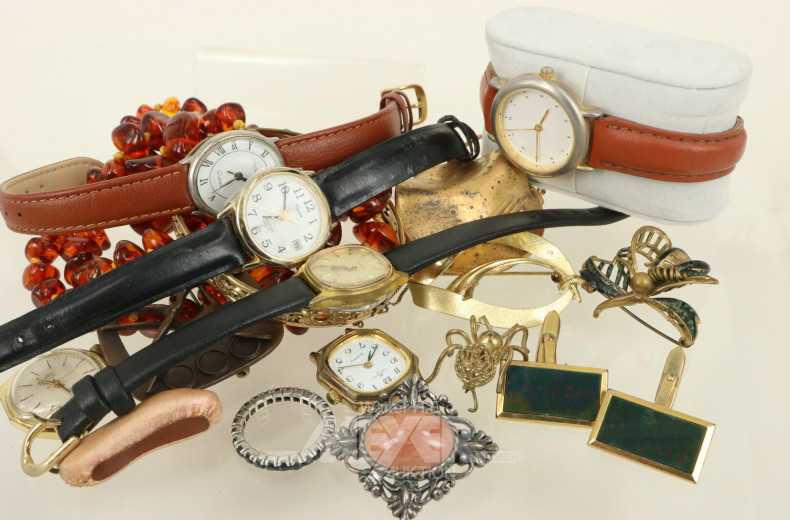 Konvolut Modeschmuck im schwarzen Schmuckkoffer