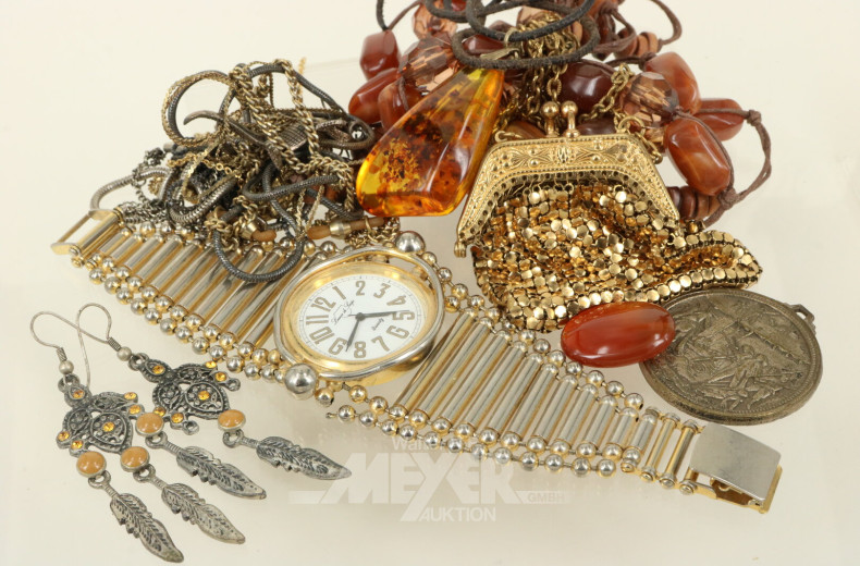 Konvolut Modeschmuck, best. aus: